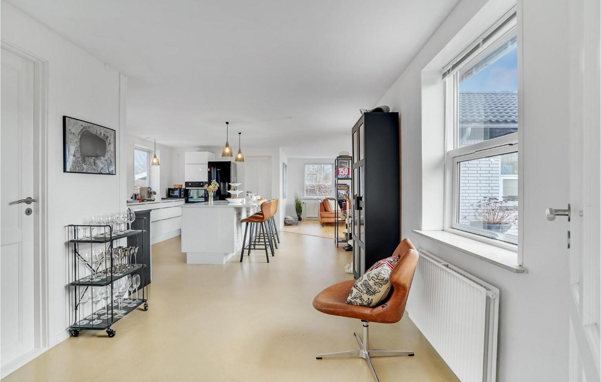Gorgeous Home In Sunds With Kitchen Exterior foto